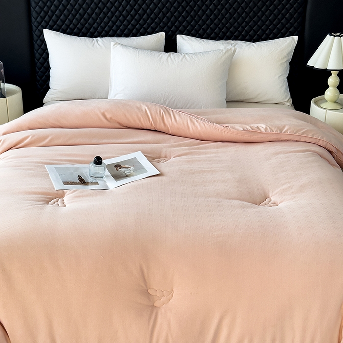 91家纺网 家纺一手货源 找家纺 置顶家纺 2024新款贡缎提花大豆纤维被子被芯--实拍图 串串格-温馨玉色