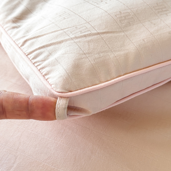 91家纺网 家纺一手货源 找家纺 置顶家纺 2024新款贡缎提花大豆纤维被子被芯--实拍图 串串格-温馨玉色