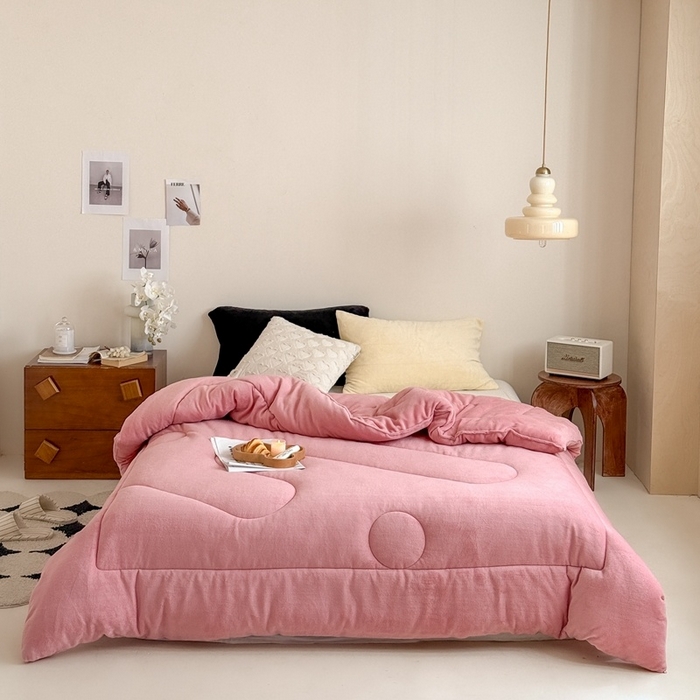 91家纺网 家纺一手货源 找家纺 申龙家纺 2025新款牛奶绒冬被 粉色,粉色