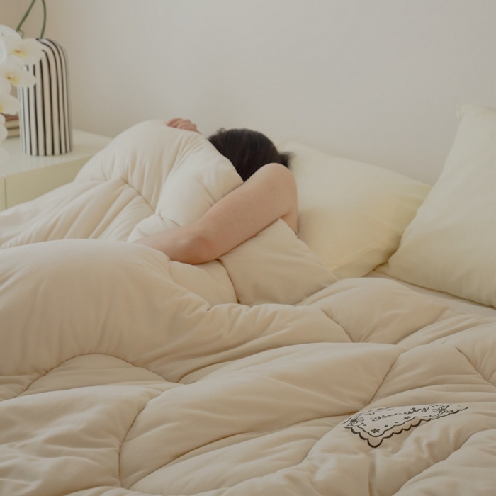 91家纺网 家纺一手货源 找家纺 申龙家纺 2025新款火岩暖绒冬被 燕麦咖