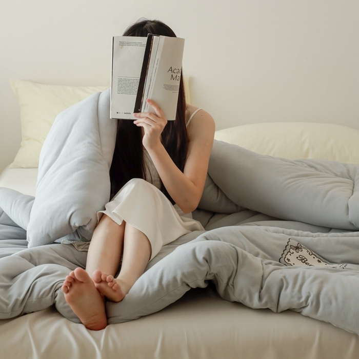 91家纺网 家纺一手货源 找家纺 申龙家纺 2025新款火岩暖绒冬被 雅士灰