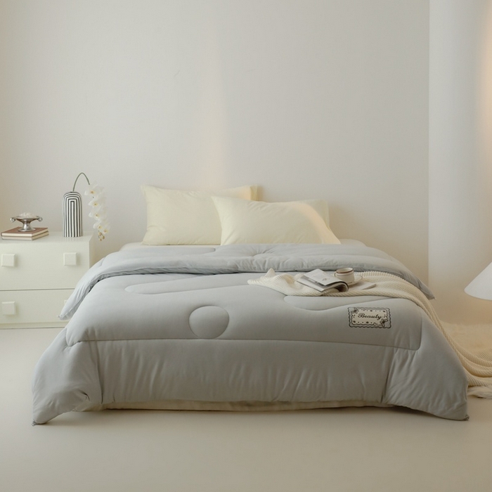 91家纺网 家纺一手货源 找家纺 申龙家纺 2025新款火岩暖绒冬被 雅士灰