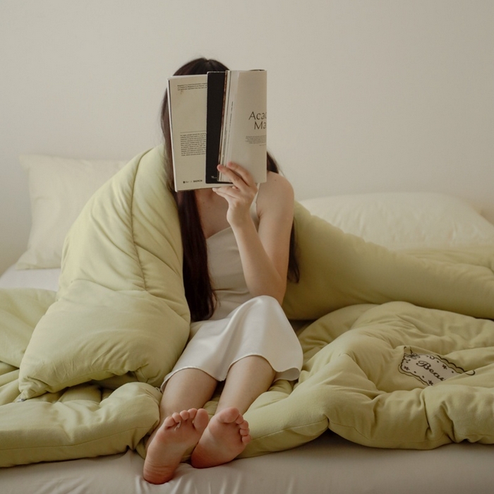 91家纺网 家纺一手货源 找家纺 申龙家纺 2025新款火岩暖绒冬被 初春绿