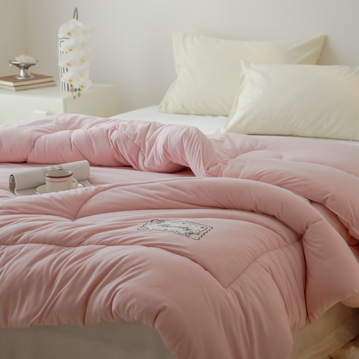 91家纺网 家纺一手货源 找家纺 申龙家纺 2025新款火岩暖绒冬被 木兰粉