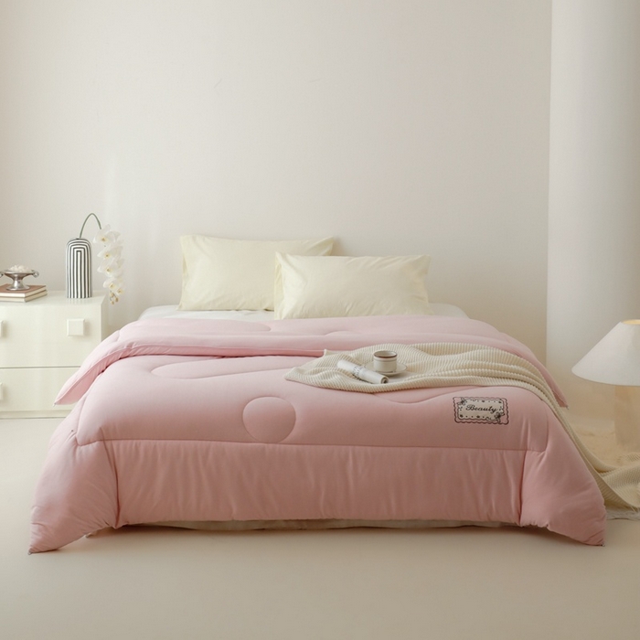 91家纺网 家纺一手货源 找家纺 申龙家纺 2025新款火岩暖绒冬被 木兰粉