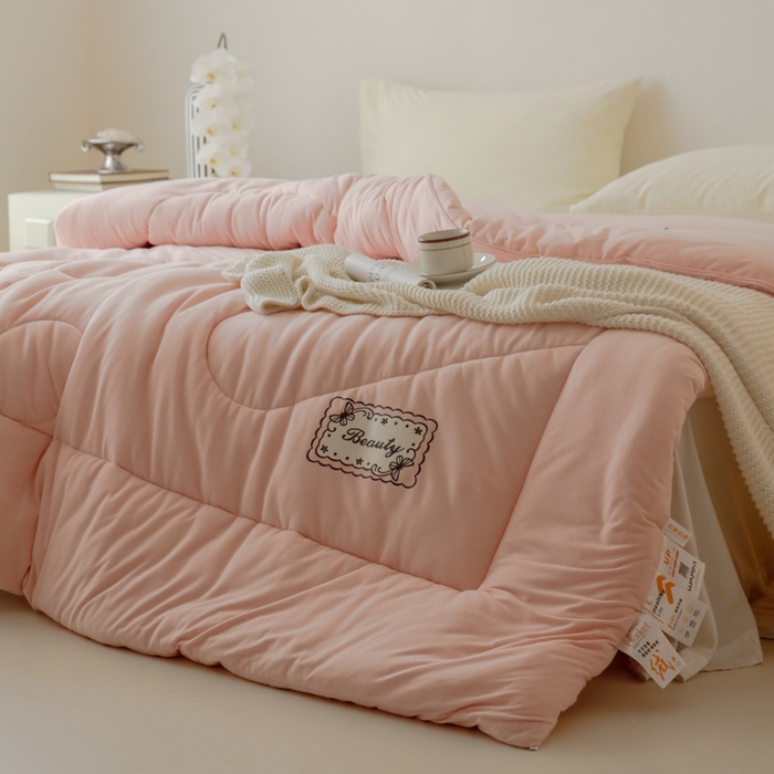 91家纺网 家纺一手货源 找家纺 申龙家纺 2025新款火岩暖绒冬被 暖玉纱