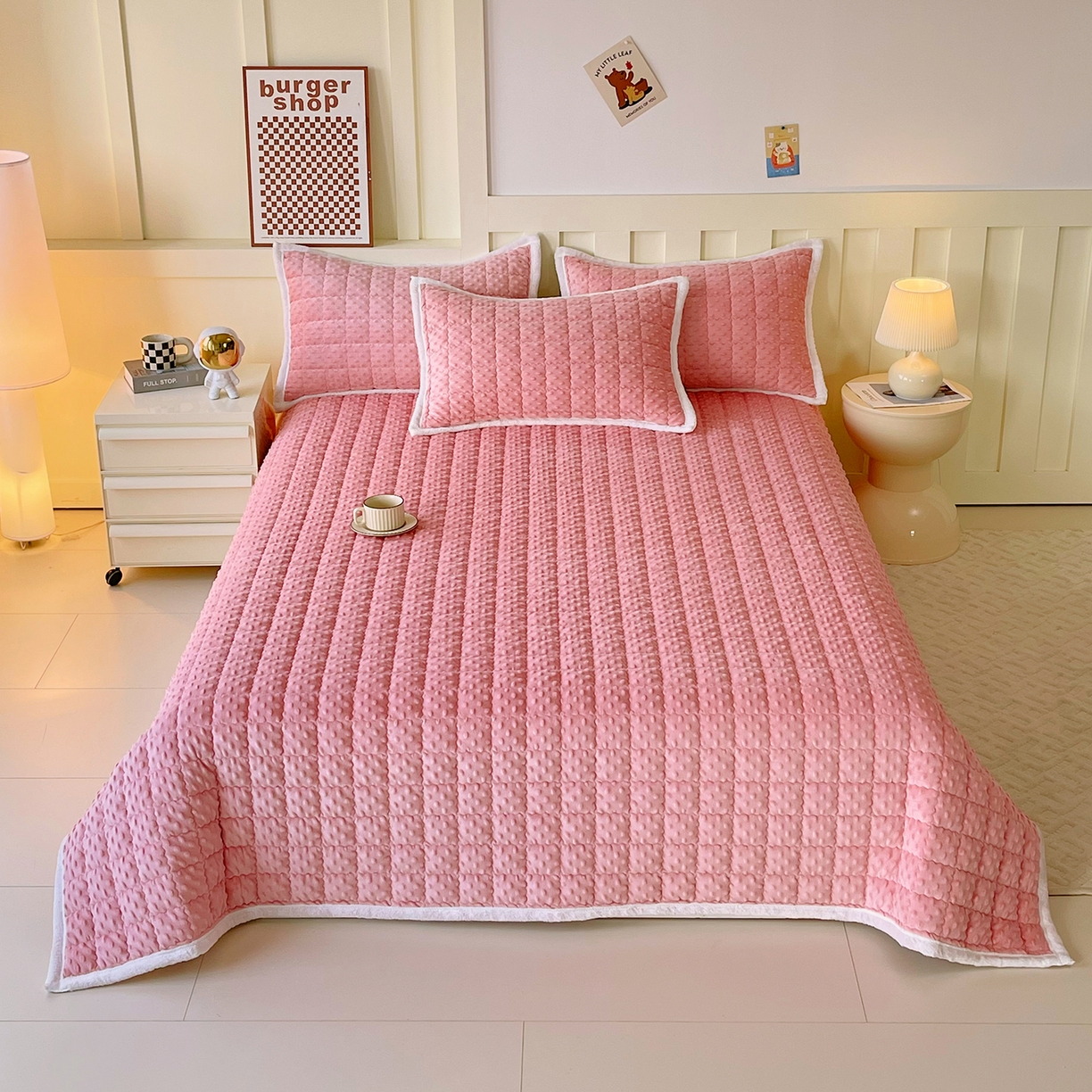 金鑫汇家纺 2025秋冬纯色豆豆绒床褥垫系列-加大床 加大床豆豆绒床褥垫粉色