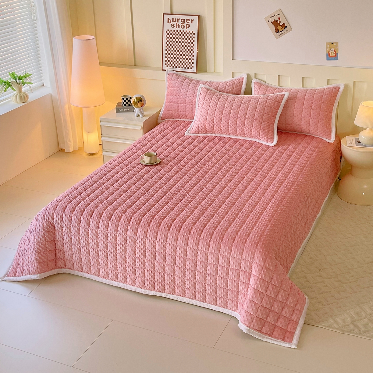 91家纺网 家纺一手货源 找家纺 金鑫汇家纺 2025秋冬纯色豆豆绒床褥垫系列-加大床 加大床豆豆绒床褥垫粉色