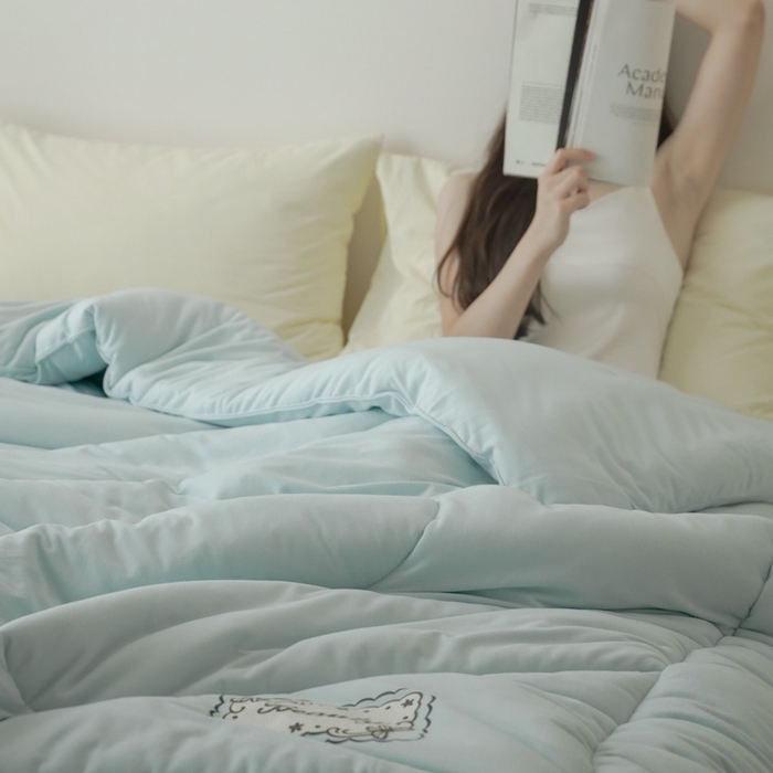 91家纺网 家纺一手货源 找家纺 申龙家纺 2025新款火岩暖绒冬被 繁星兰