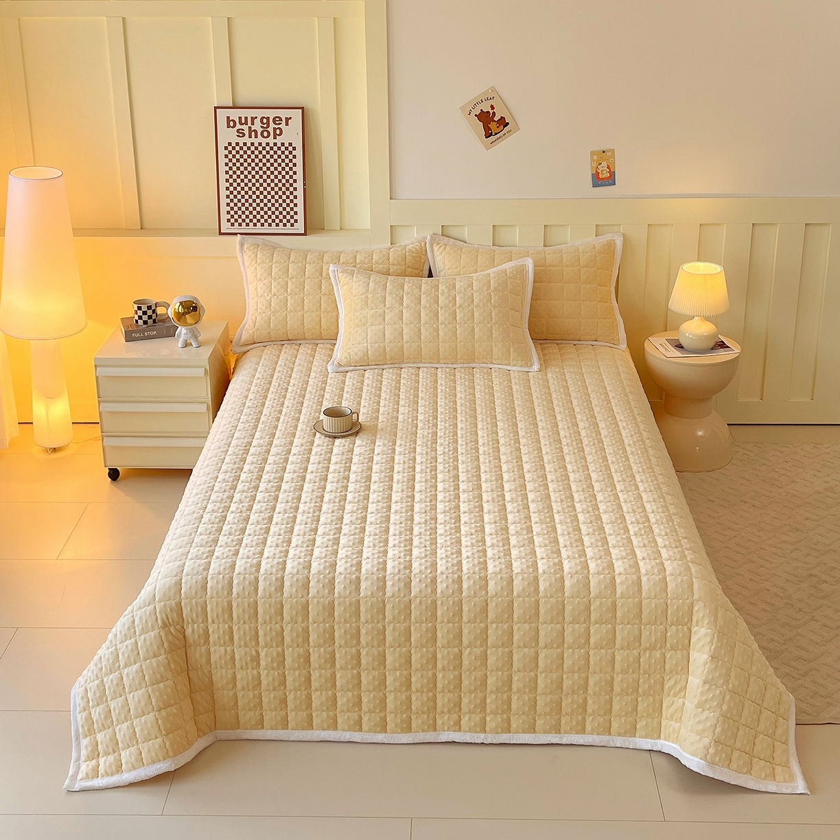 金鑫汇家纺 2025秋冬纯色豆豆绒床褥垫系列-加大床 加大床豆豆绒床褥垫黄色
