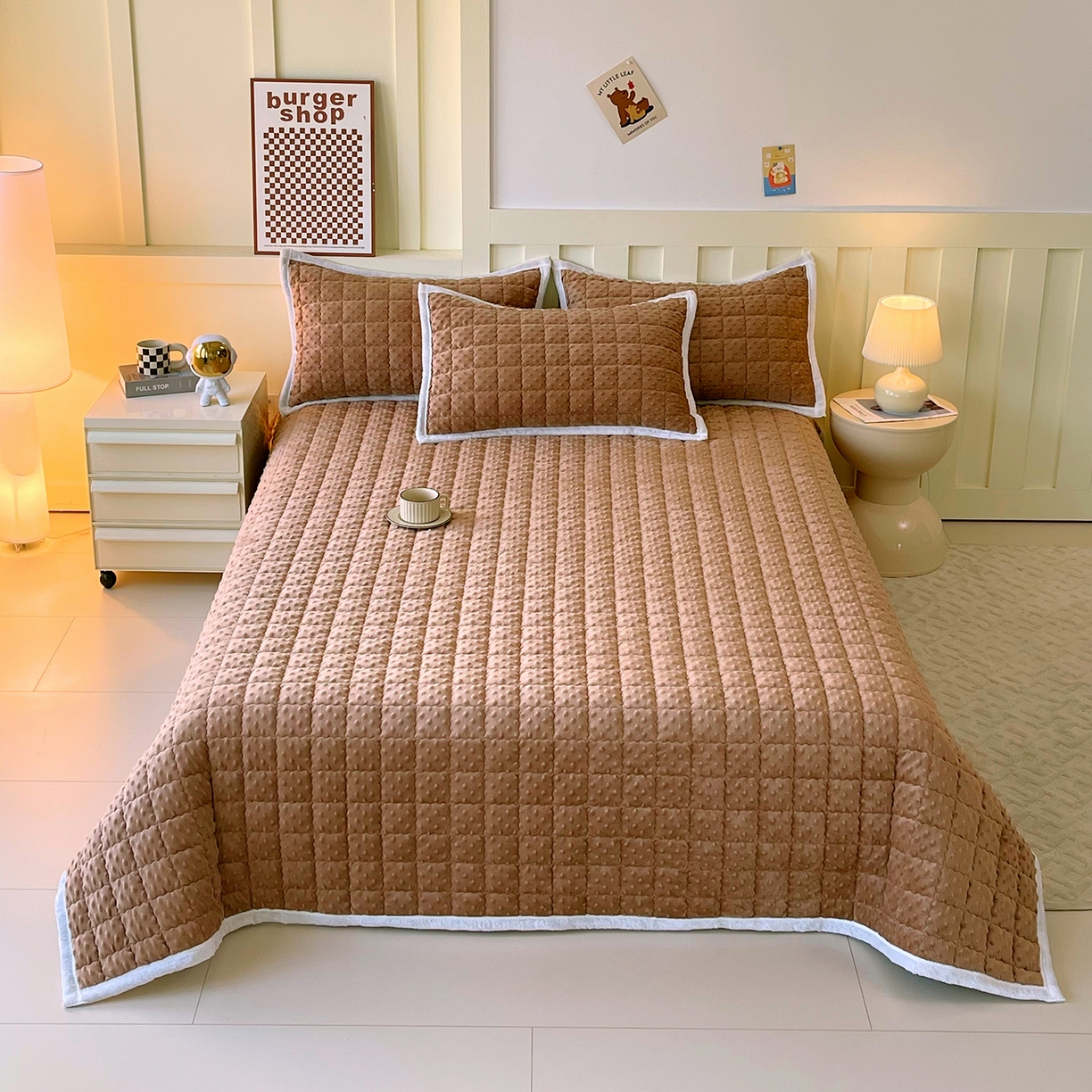 金鑫汇家纺 2025秋冬纯色豆豆绒床褥垫系列-加大床 加大床豆豆绒床褥垫咖色