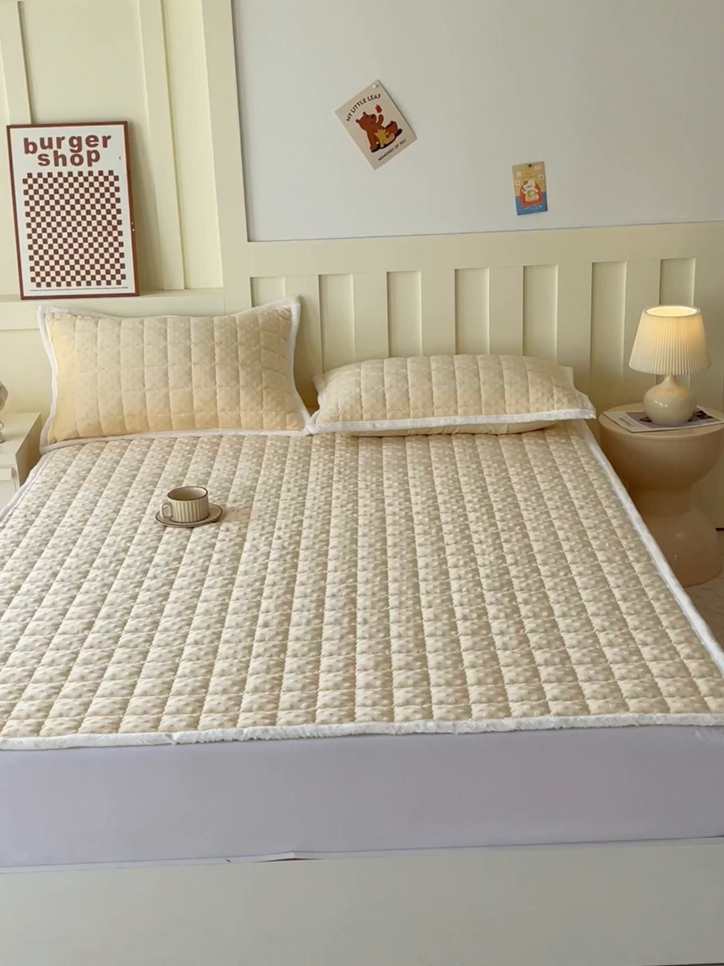 91家纺网 家纺一手货源 找家纺 金鑫汇家纺 2025秋冬纯色豆豆绒床褥垫系列-成人床 成人床豆豆绒床褥垫黄色