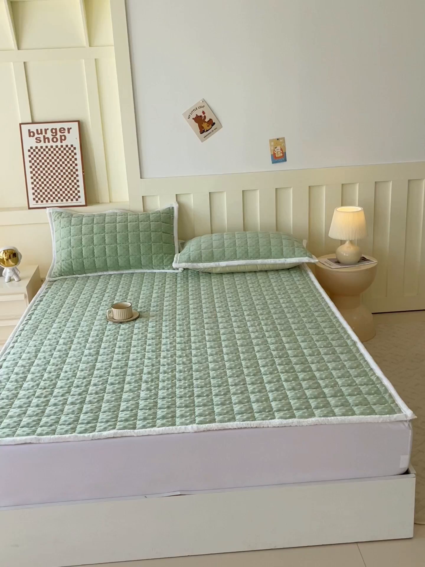 91家纺网 家纺一手货源 找家纺 金鑫汇家纺 2025秋冬纯色豆豆绒床褥垫系列-成人床 成人床豆豆绒床褥垫绿色