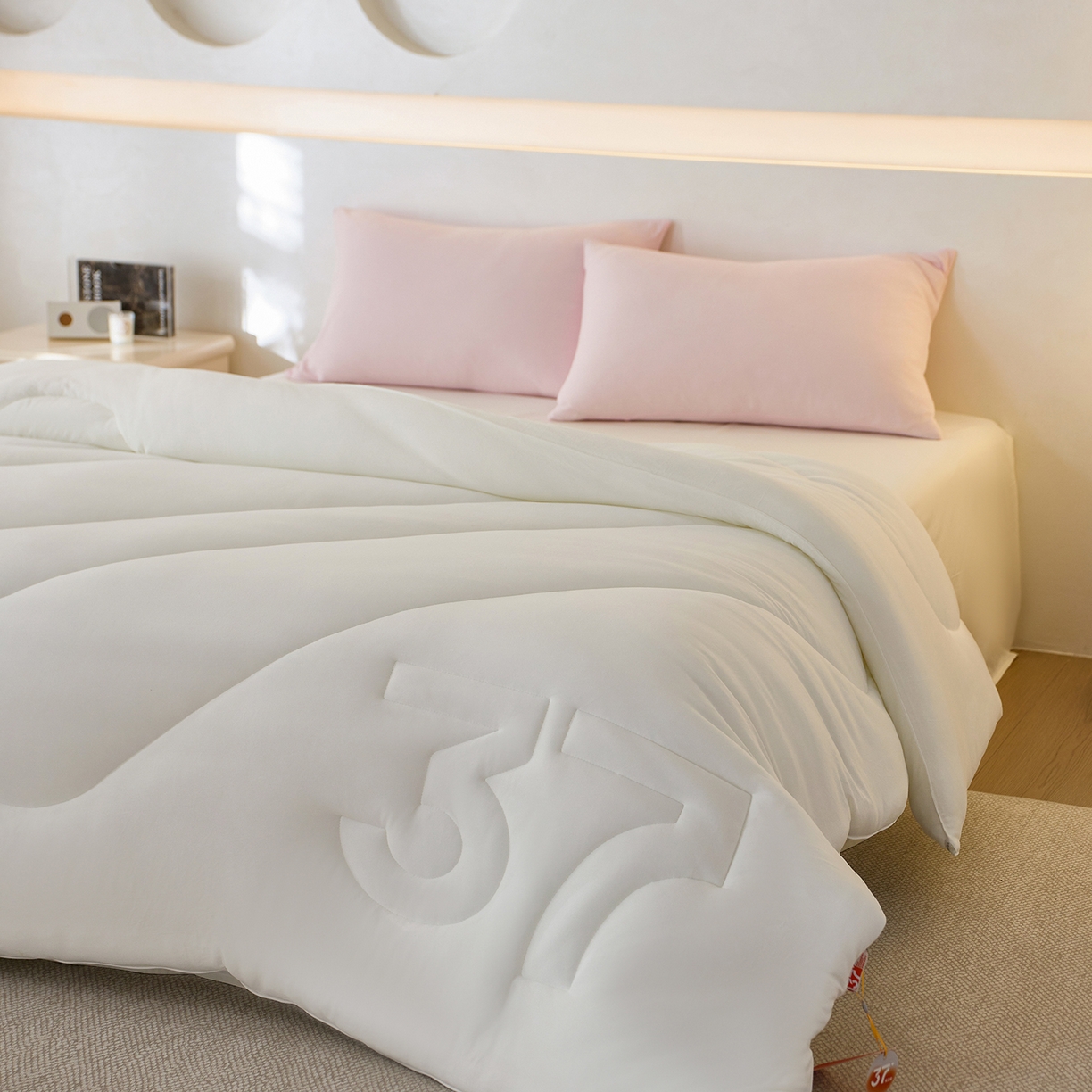 91家纺网 家纺一手货源 找家纺 （总）安莱生活 2025新品37度恒温被被子被芯-风格一