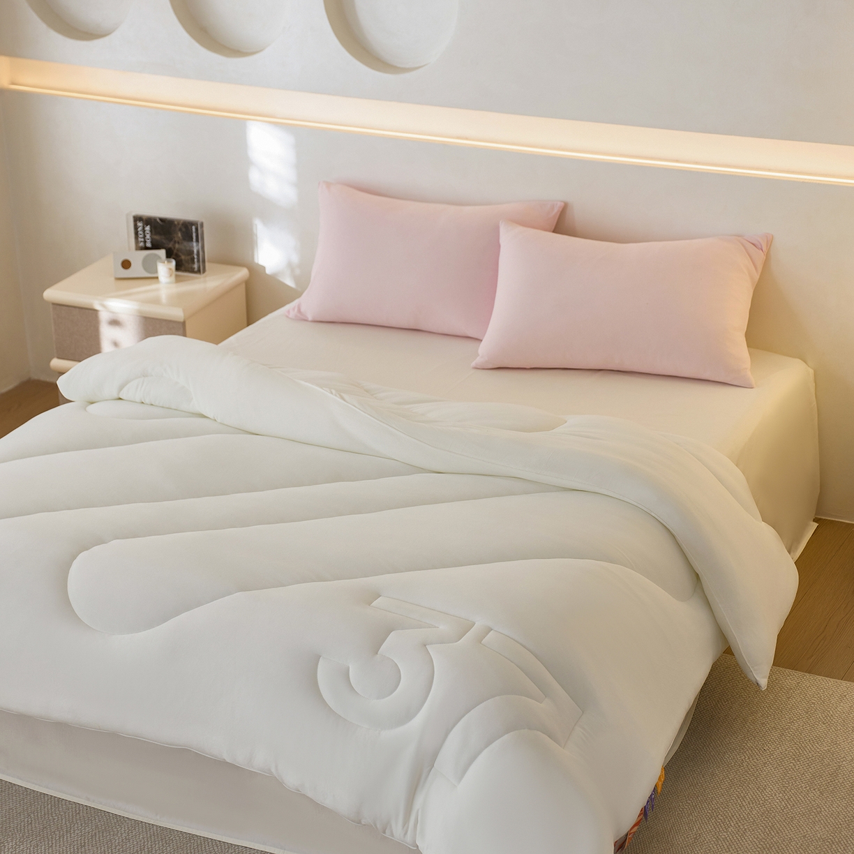 91家纺网 家纺一手货源 找家纺 （总）安莱生活 2025新品37度恒温被被子被芯-风格一