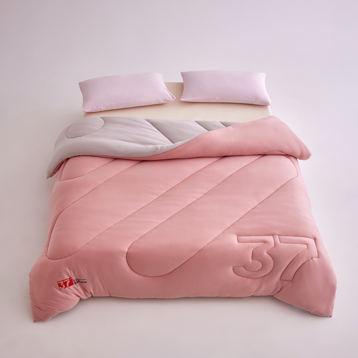 91家纺网 家纺一手货源 找家纺 安莱生活 2025新品37度恒温被被子被芯-风格二 恒温被-豆沙