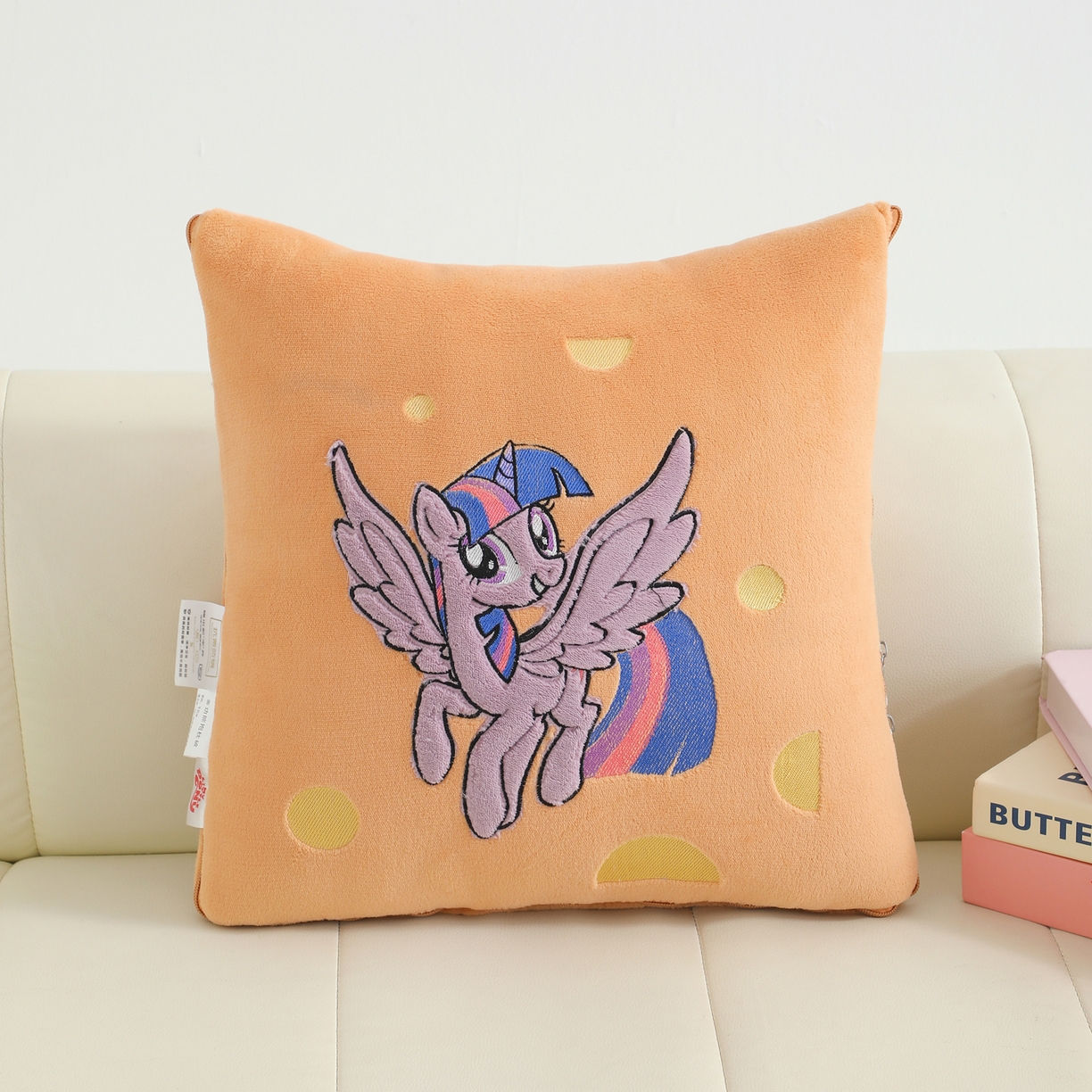 91家纺网 家纺一手货源 找家纺 照世家纺 2025新款小马宝莉抗菌棉抱枕被（低于零售价的链接 一经发现直接投诉下架 感谢大家的支持 控价是优惠券后不能低于40的89,45的109,50的139） 紫悦-橙色