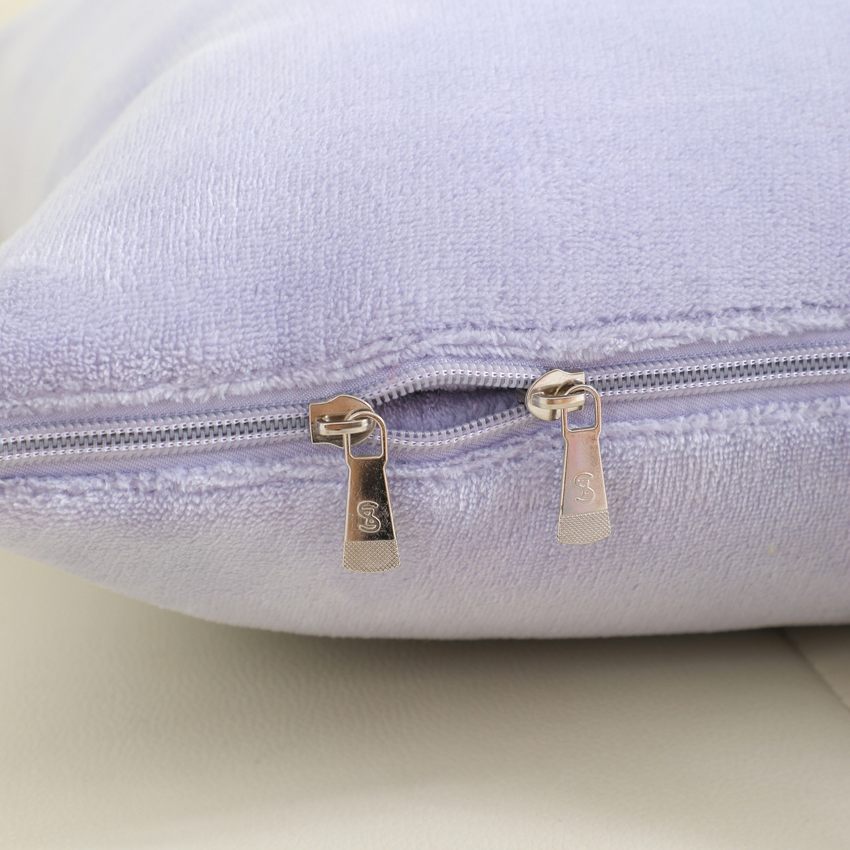 91家纺网 家纺一手货源 找家纺 照世家纺 2025新款小马宝莉抗菌棉抱枕被（低于零售价的链接 一经发现直接投诉下架 感谢大家的支持 控价是优惠券后不能低于40的89,45的109,50的139） 月亮公主-紫色