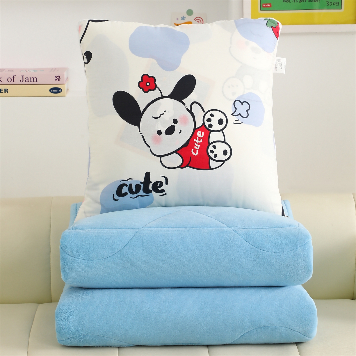 91家纺网 家纺一手货源 找家纺 照世家纺 2025春夏新款全棉纯棉印花A类抱枕被 遇见小萌 45x45展开120x160