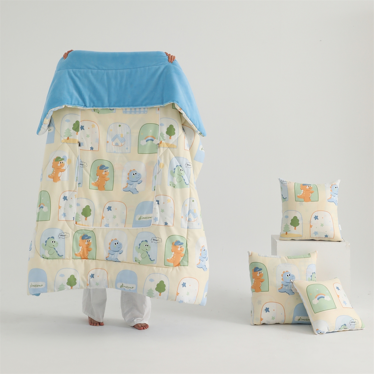 91家纺网 家纺一手货源 找家纺 照世家纺 2025新款棉加绒抱枕被（控价低于零售价的链接 一经发现直接投诉下架 感谢大家的支持 控价是优惠券后不能低于40的68 45的99 50的139） 童龙记