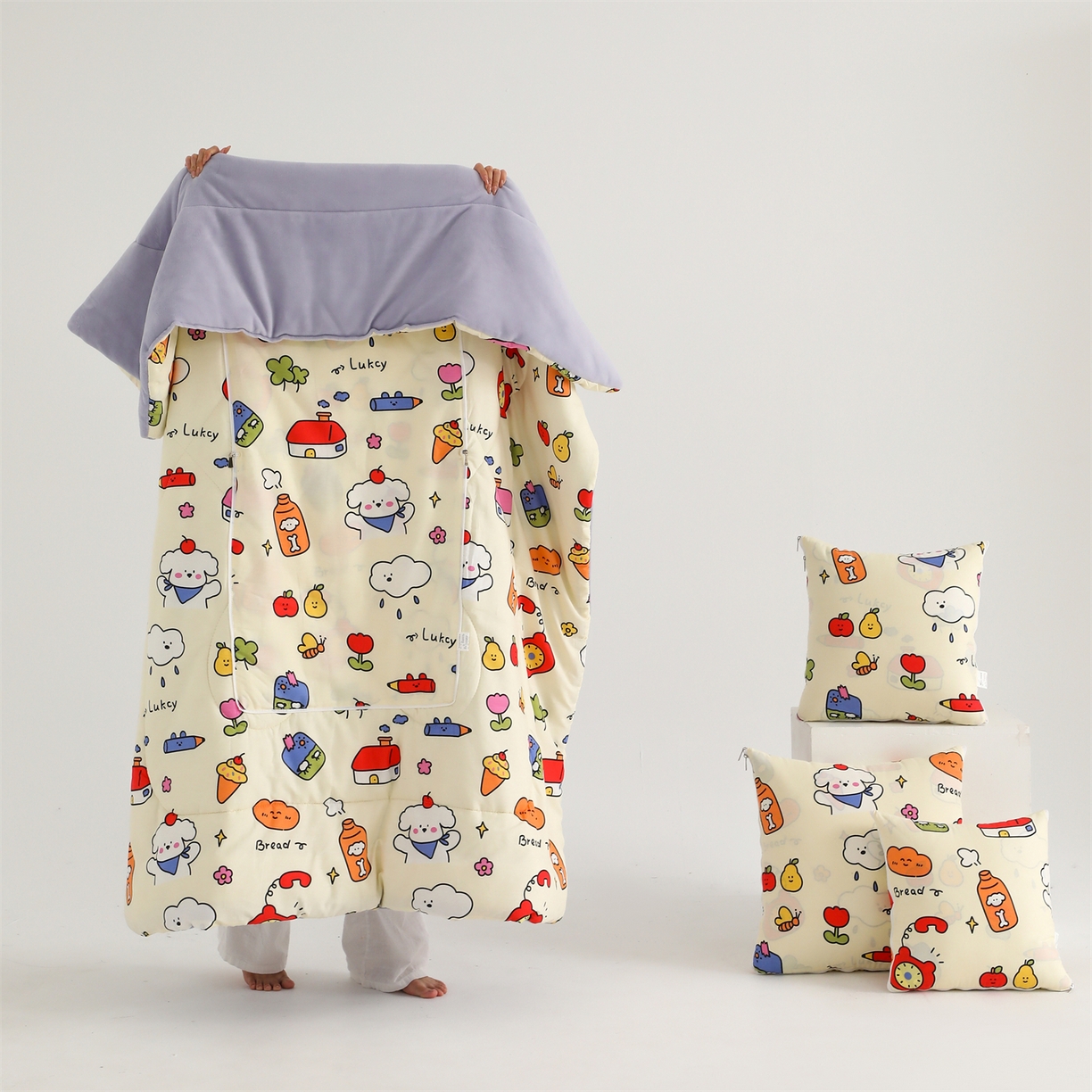 91家纺网 家纺一手货源 找家纺 照世家纺 2025新款棉加绒抱枕被（控价低于零售价的链接 一经发现直接投诉下架 感谢大家的支持 控价是优惠券后不能低于40的68 45的99 50的139） 涂鸦乐园