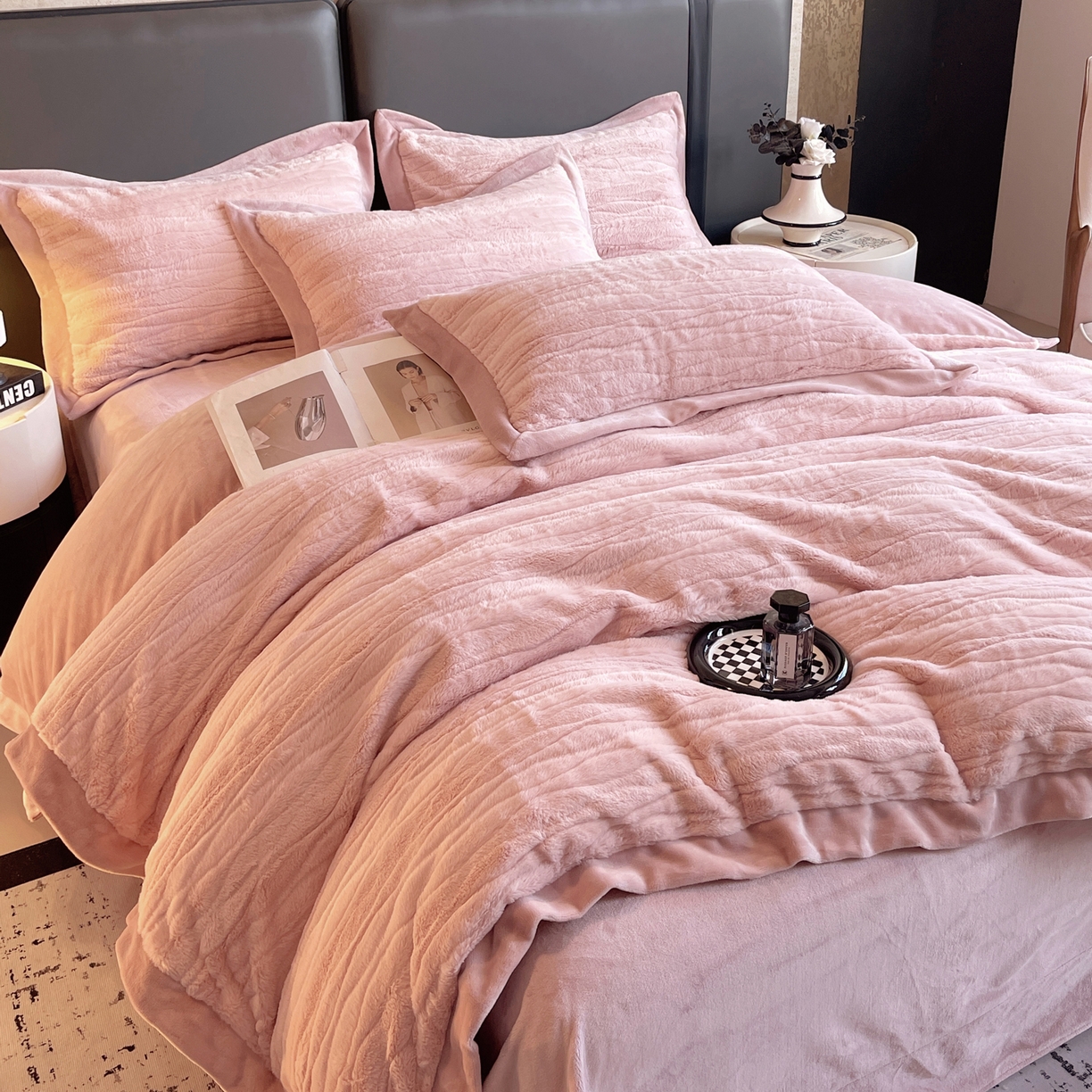 91家纺网 家纺一手货源 找家纺 （总）春皖家纺 2025新款波浪兔毛绒牛奶绒四件套-冬日暖阳