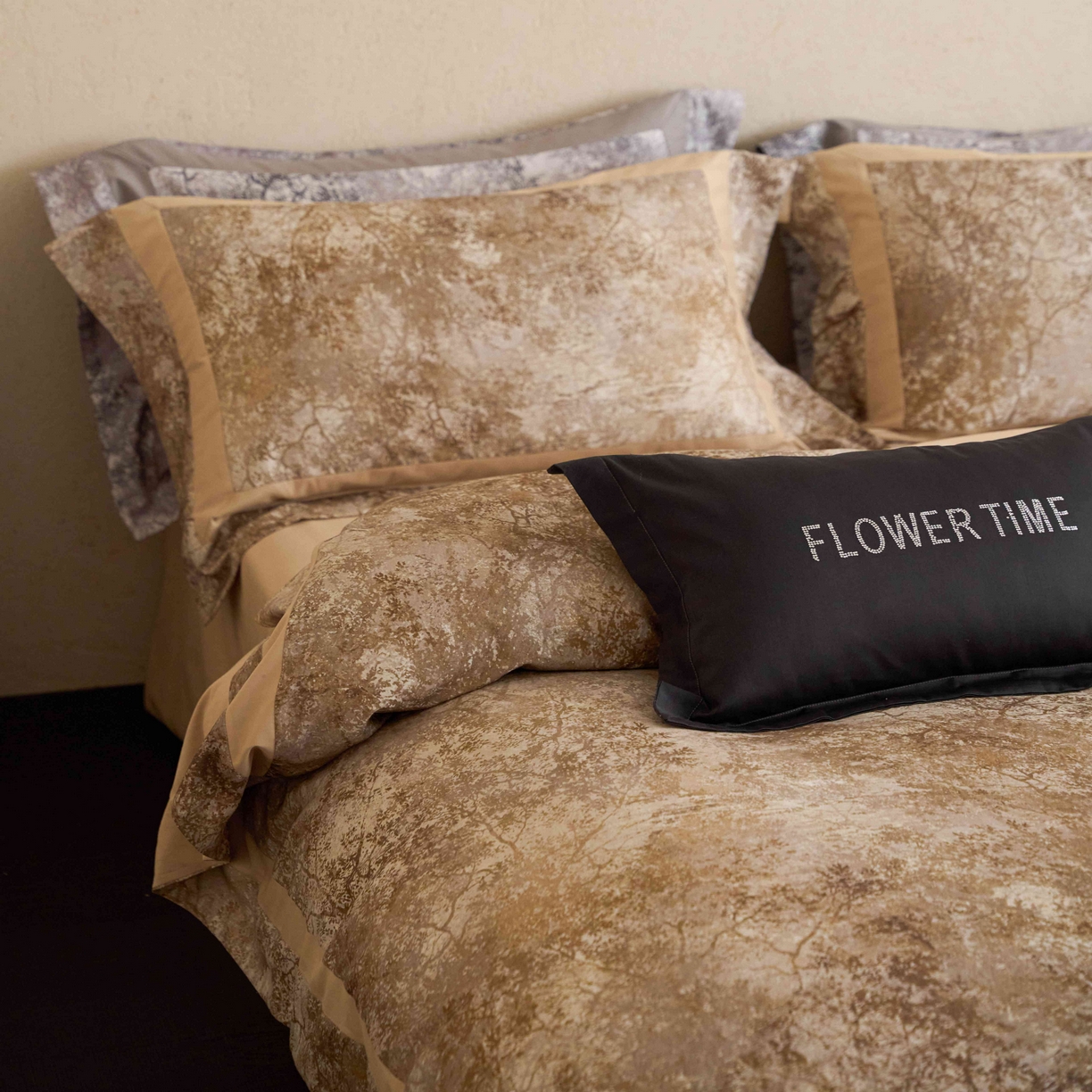 91家纺网 家纺一手货源 找家纺 花时间 2025新款全棉纯棉超柔磨毛四件套-挪威森林 挪威森林-曲奇