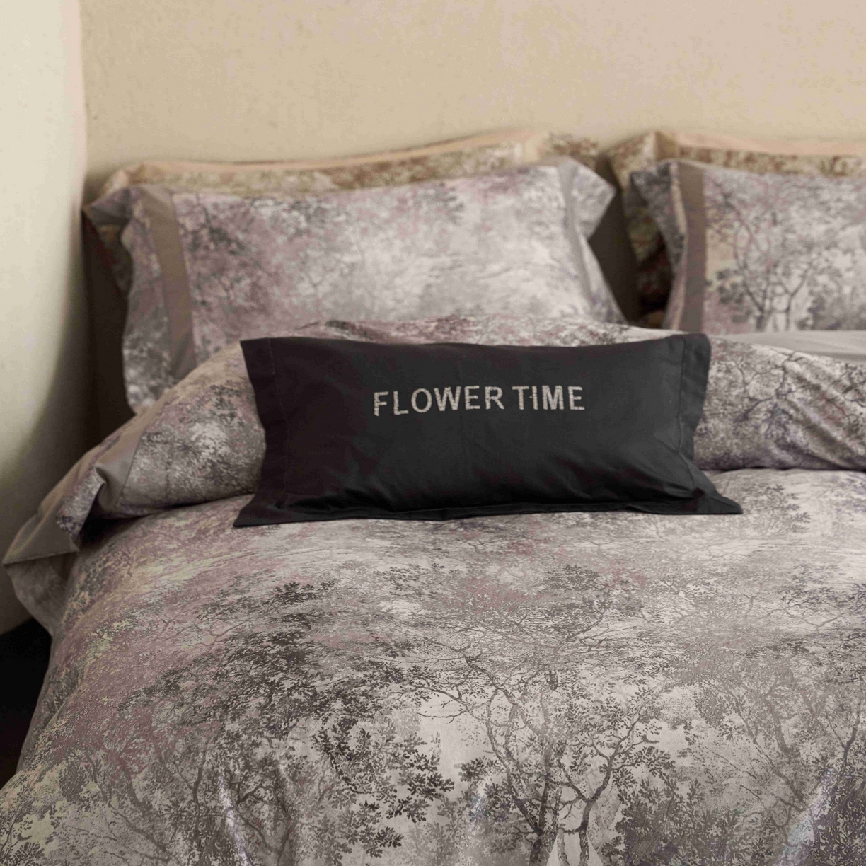 91家纺网 家纺一手货源 找家纺 花时间 2025新款全棉纯棉超柔磨毛四件套-挪威森林 挪威森林-紫灰