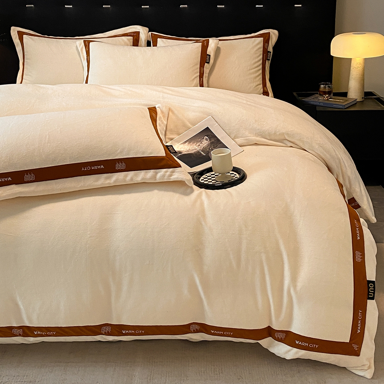 91家纺网 家纺一手货源 找家纺 吾诺家居 吾诺 2025 织带款牛奶绒四件套 纯色牛奶绒套件 - 格调系列 格调-象牙白