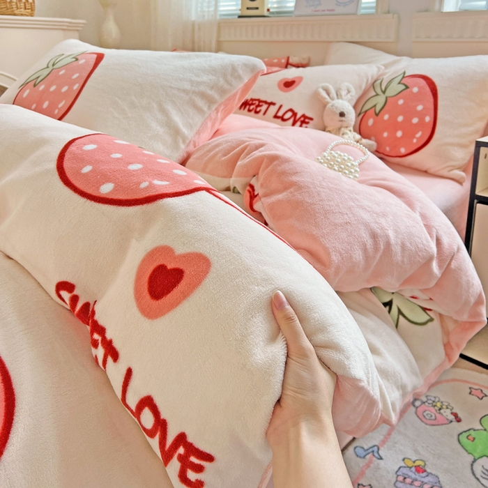 91家纺网 家纺一手货源 找家纺 （总）维娜斯家纺 2025新款牛奶绒印花四件套加厚保暖