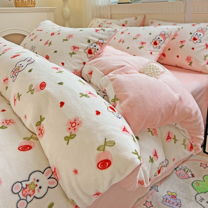 91家纺网 家纺一手货源 找家纺 维娜斯家纺 2025新款牛奶绒印花四件套加厚保暖 花语岚山