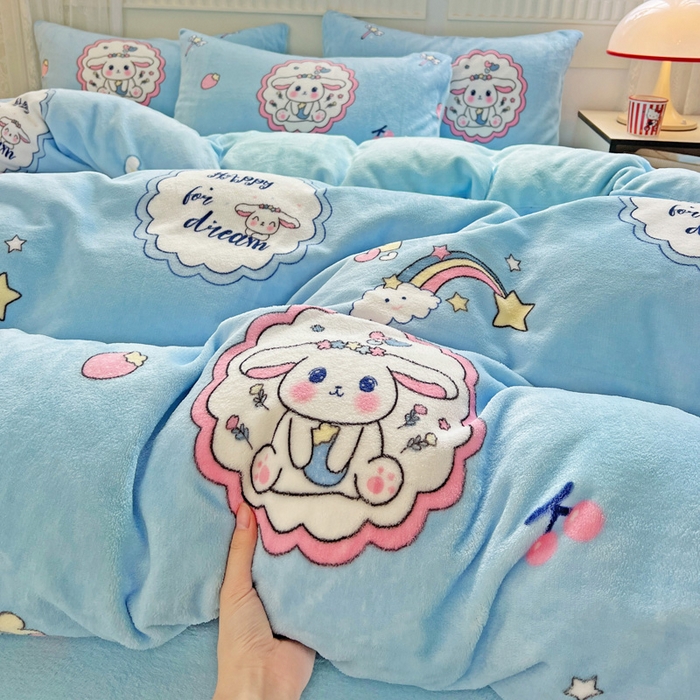 91家纺网 家纺一手货源 找家纺 维娜斯家纺 2025新款牛奶绒印花四件套加厚保暖 萌萌哈奇