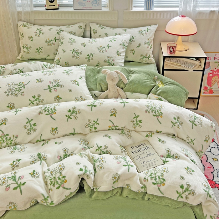 91家纺网 家纺一手货源 找家纺 维娜斯家纺 2025新款牛奶绒印花四件套加厚保暖 仙草