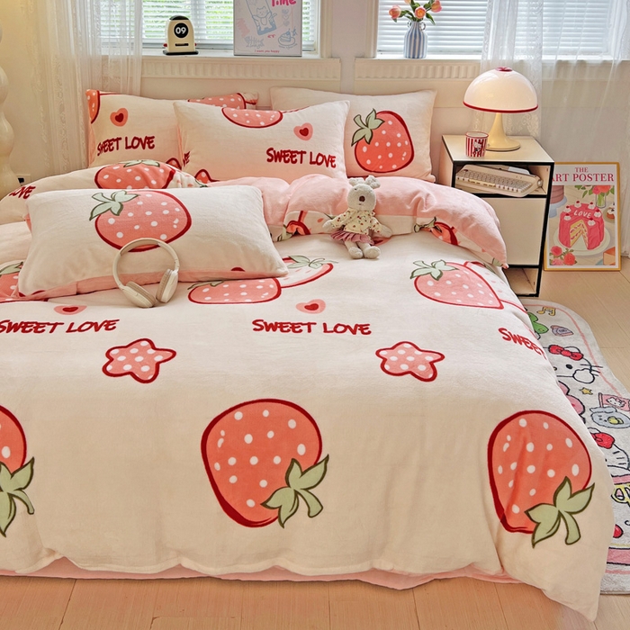 91家纺网 家纺一手货源 找家纺 维娜斯家纺 2025新款牛奶绒印花四件套加厚保暖 草莓酱