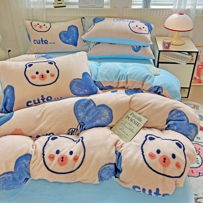 91家纺网 家纺一手货源 找家纺 维娜斯家纺 2025新款牛奶绒印花四件套加厚保暖 魅力小熊