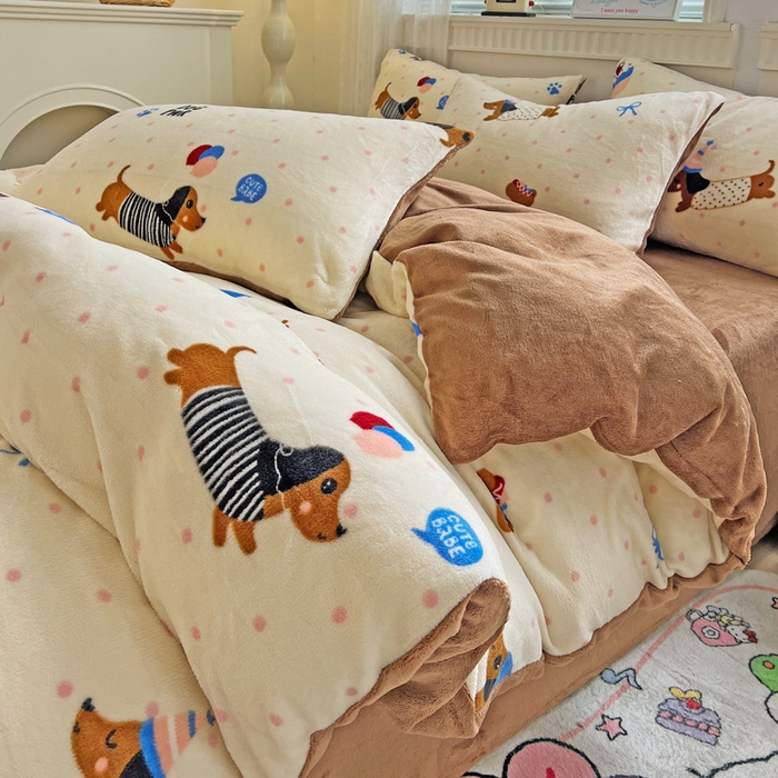 91家纺网 家纺一手货源 找家纺 维娜斯家纺 2025新款牛奶绒印花四件套加厚保暖 欢度节日