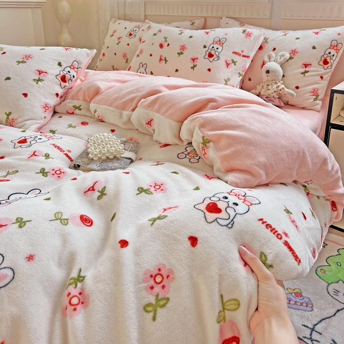 91家纺网 家纺一手货源 找家纺 维娜斯家纺 2025新款牛奶绒印花四件套加厚保暖 花语岚山