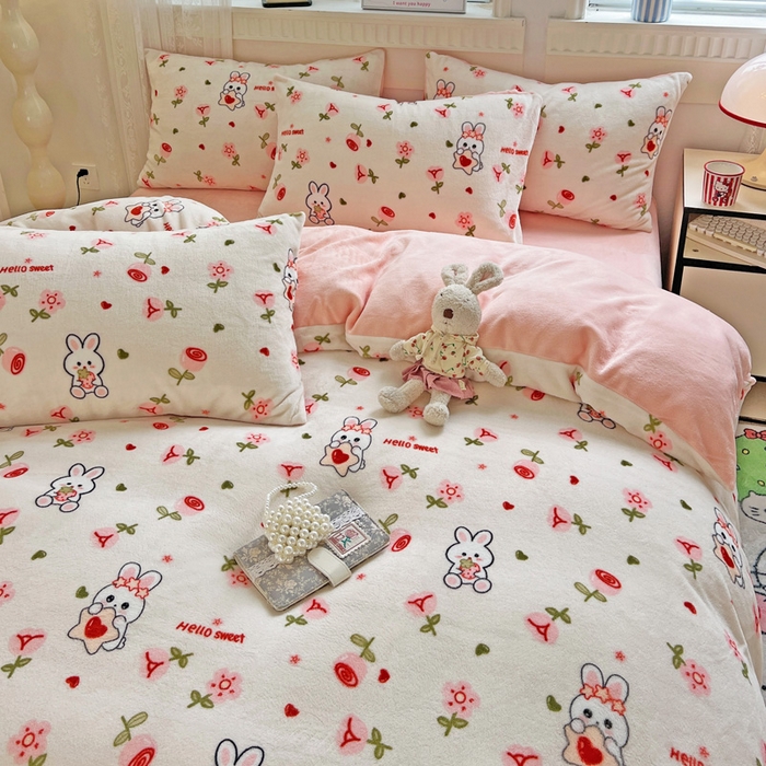 91家纺网 家纺一手货源 找家纺 维娜斯家纺 2025新款牛奶绒印花四件套加厚保暖 花语岚山