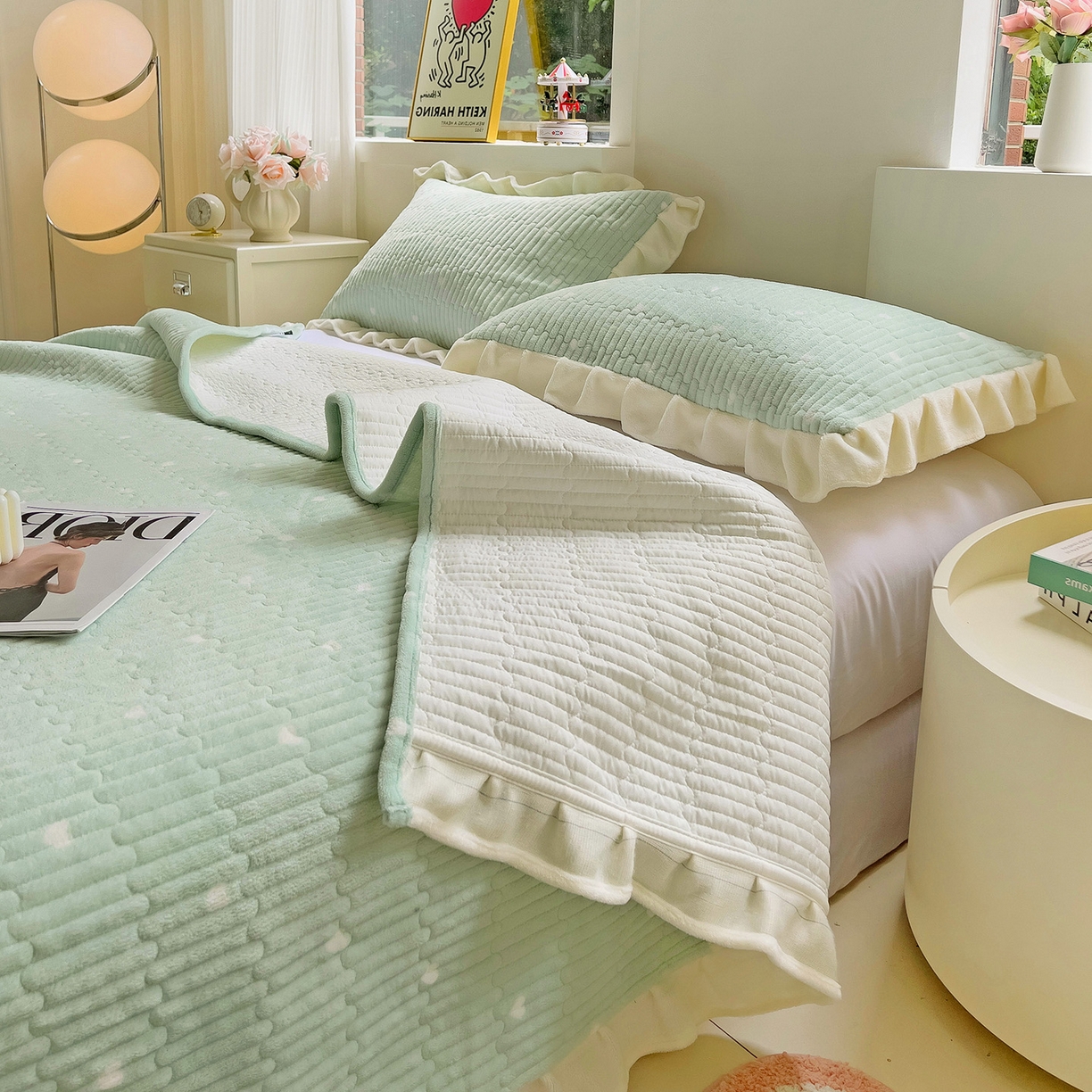 91家纺网 家纺一手货源 找家纺 漫时光 2025新款加厚牛奶绒花边床盖单品床盖床盖单件 爱心-浅绿