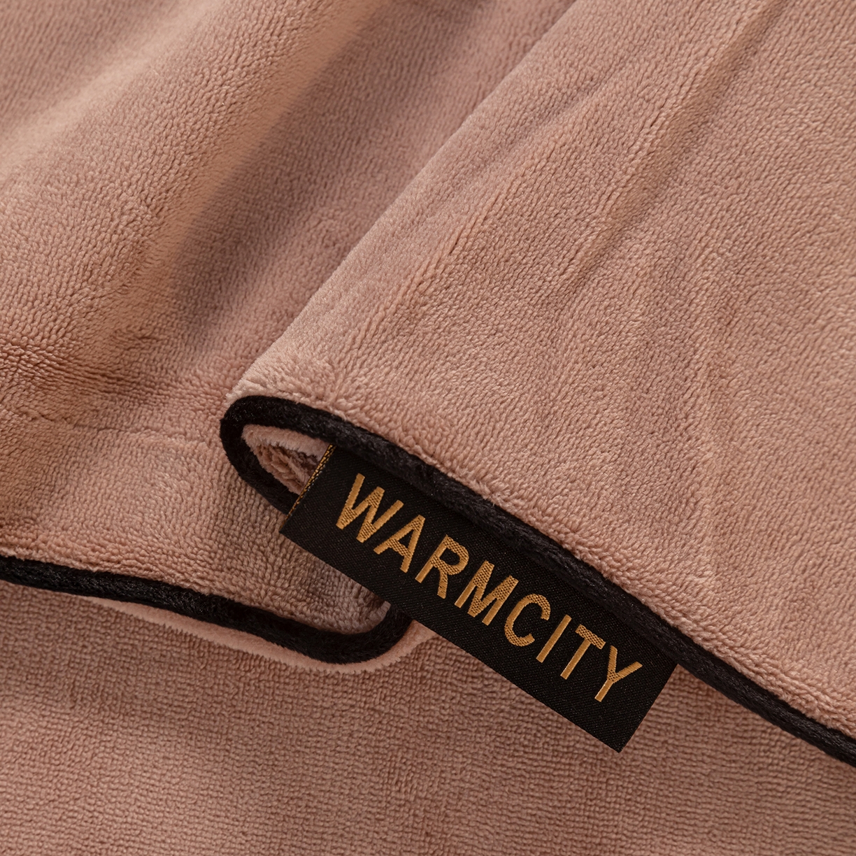 91家纺网 家纺一手货源 找家纺 吾诺家居 吾诺 2025 撞色边滚绳款牛奶绒四件套麻绳牛奶绒四件套 - 浅爱系列 橡木棕