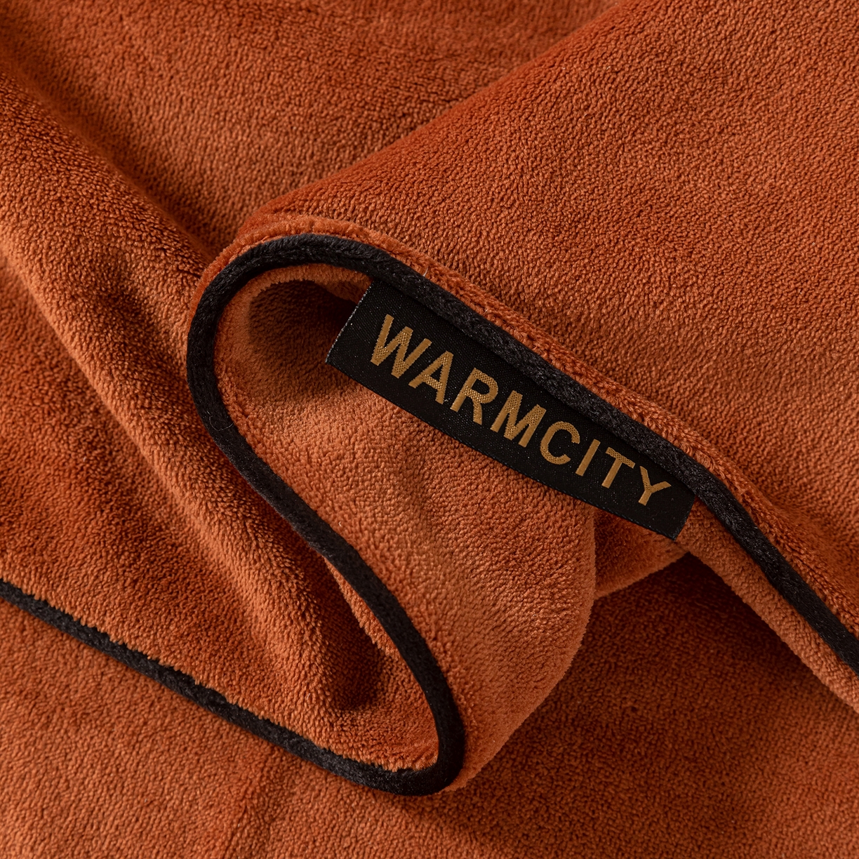 91家纺网 家纺一手货源 找家纺 吾诺家居 吾诺 2025 撞色边滚绳款牛奶绒四件套麻绳牛奶绒四件套 - 浅爱系列 唐茶