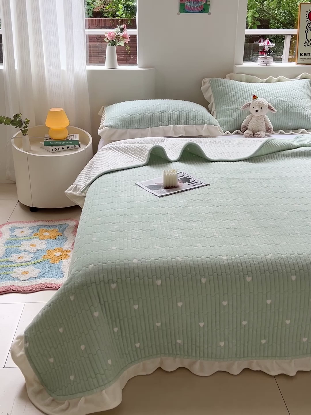 91家纺网 家纺一手货源 找家纺 漫时光 2025新款加厚牛奶绒花边床盖单品床盖床盖单件 爱心-浅绿