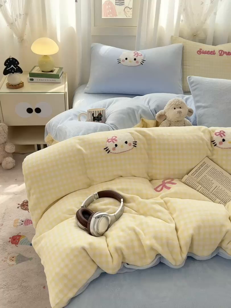 91家纺网 家纺一手货源 找家纺 灰鲸 2025新款牛奶绒毛巾绣套件-猫咪蝴蝶结 猫咪蝴蝶结-黄格+繁星蓝