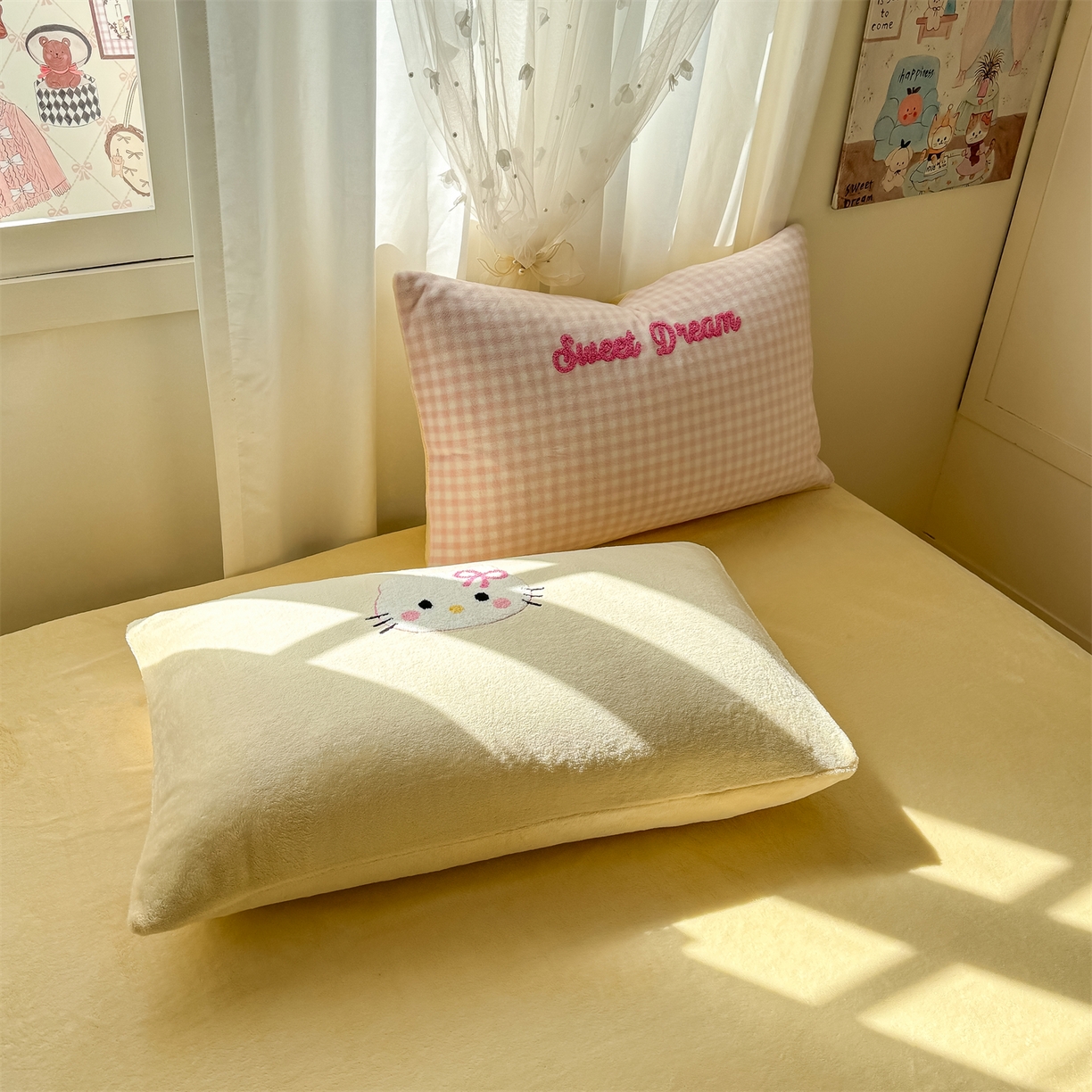 91家纺网 家纺一手货源 找家纺 灰鲸 2025新款牛奶绒毛巾绣套件-猫咪蝴蝶结 猫咪蝴蝶结-粉格+奶油黄