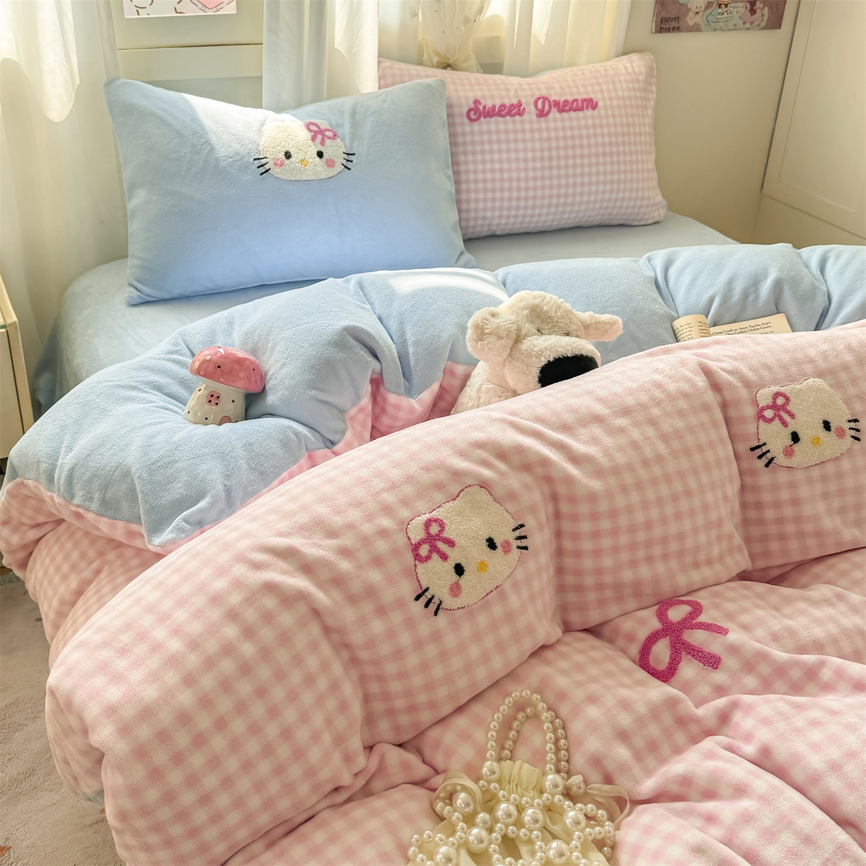 91家纺网 家纺一手货源 找家纺 灰鲸 2025新款牛奶绒毛巾绣套件-猫咪蝴蝶结 猫咪蝴蝶结-粉格+繁星蓝