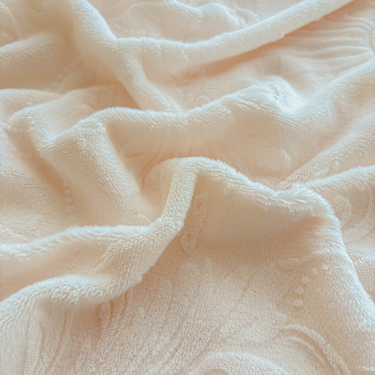 91家纺网 家纺一手货源 找家纺 锦格家纺 2024新款A类高克重牛奶绒四件套 艾洛薇【奶白】