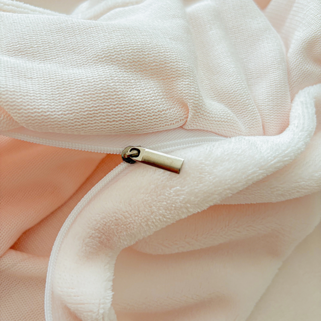 91家纺网 家纺一手货源 找家纺 锦格家纺 2024新款A类高克重牛奶绒四件套 艾洛薇【奶白】