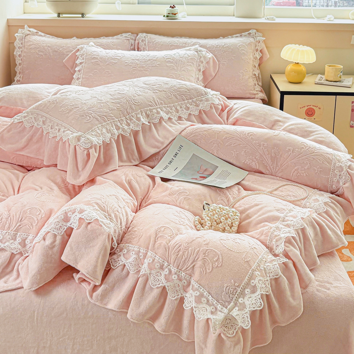 91家纺网 家纺一手货源 找家纺 锦格家纺 2024新款A类高克重牛奶绒四件套 艾洛薇【玉粉】