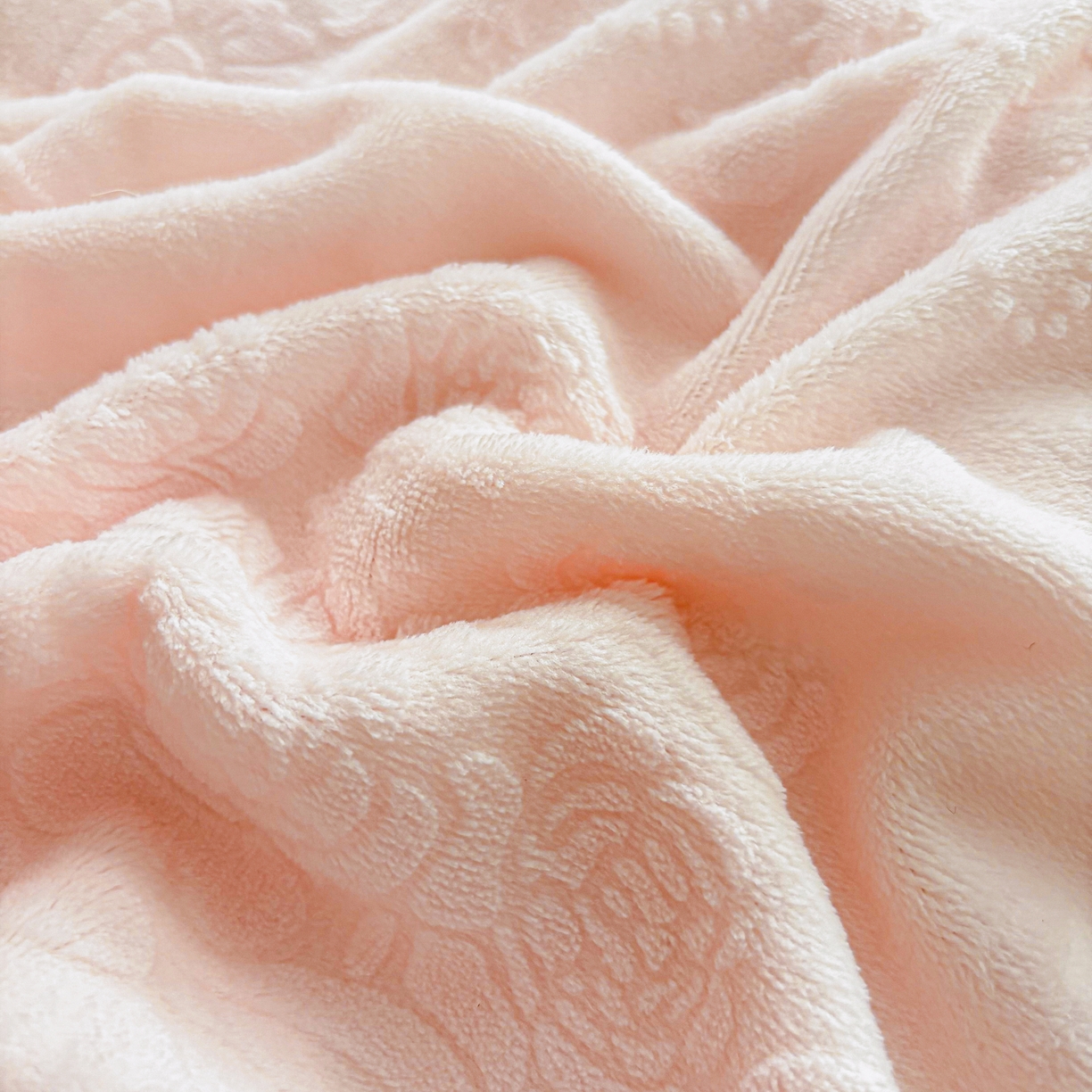 91家纺网 家纺一手货源 找家纺 锦格家纺 2024新款A类高克重牛奶绒四件套 艾洛薇【玉粉】