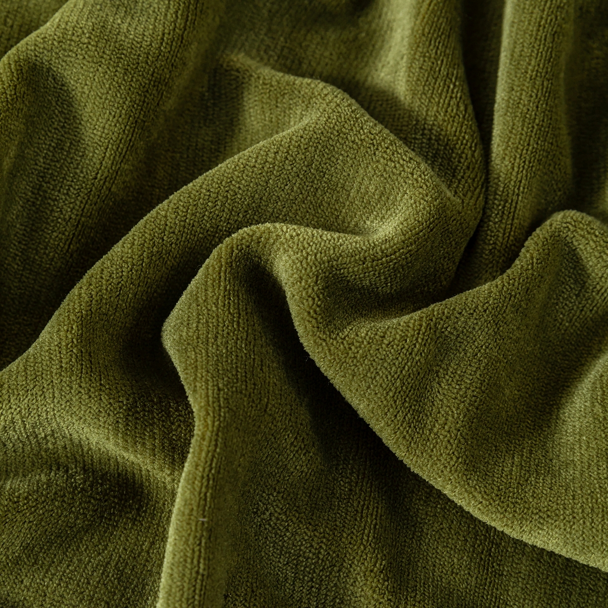 91家纺网 家纺一手货源 找家纺 吾秀家居 2025秋冬新款简约撞色边滚绳牛奶绒四件套-浅爱 浅爱-橄榄绿